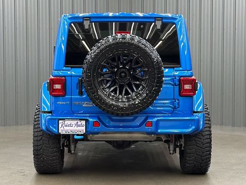 Used 2024 Jeep Wrangler Unlimited Sahara w/ Technology Group AWD/4WD image 4