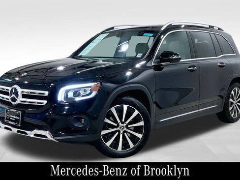 Certified 2022 Mercedes-Benz GLB 250 4MATIC image 2