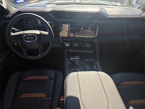 Used 2025 GMC Sierra 1500 AT4 w/ AT4 Premium Package image 15