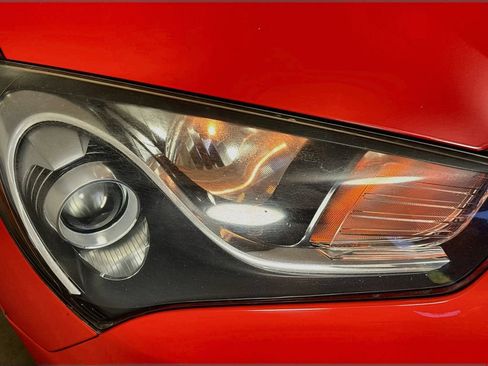 Used 2013 Hyundai Genesis 2.0T RWD image 33
