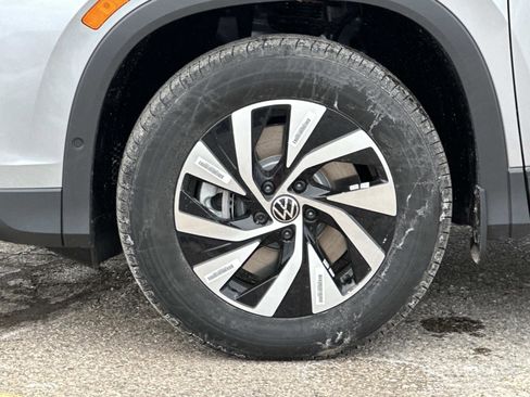 New 2026 Volkswagen Tiguan S image 9