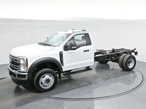 New 2025 Ford F550 XL image 27