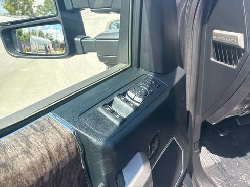 Used 2017 Ford F350 Lariat w/ Lariat Ultimate Package AWD/4WD image 11