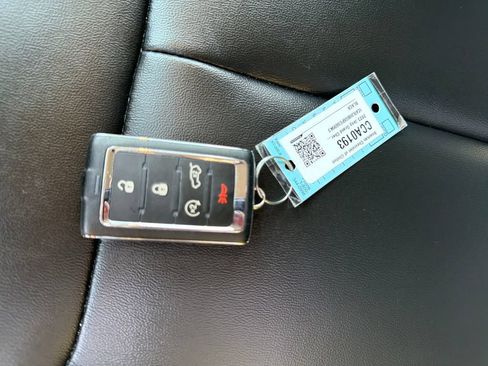 Used 2023 Jeep Grand Cherokee Limited AWD/4WD image 38