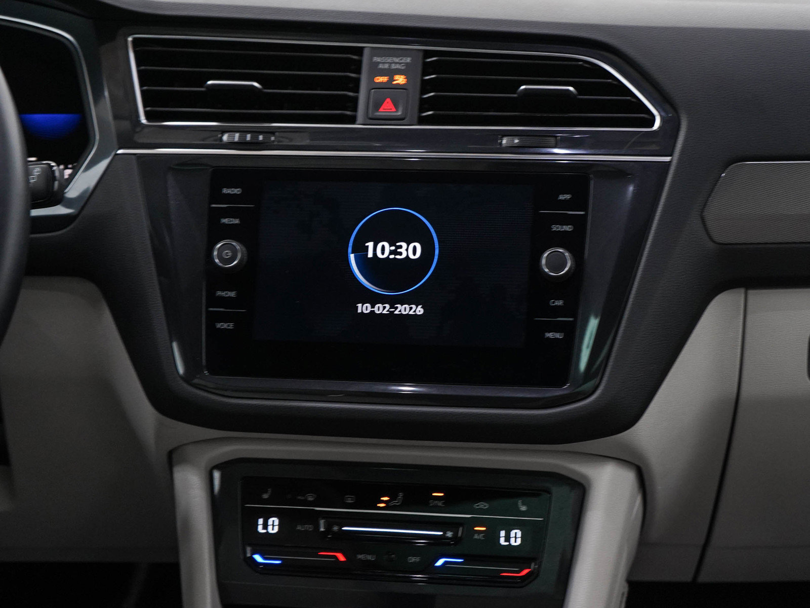 Used 2022 Volkswagen Tiguan SE AWD/4WD image 15