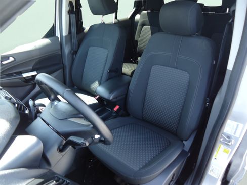 Used 2021 Ford Transit Connect XLT FWD image 20