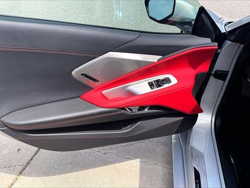 Used 2024 Chevrolet Corvette Stingray Preferred Cpe w/ Battery Protection Package RWD image 9