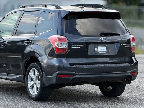 Used 2014 Subaru Forester 2.5i Limited AWD/4WD image 16