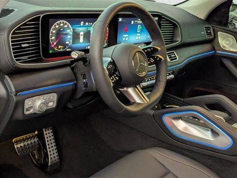 New 2026 Mercedes-Benz GLS 450 4MATIC image 3