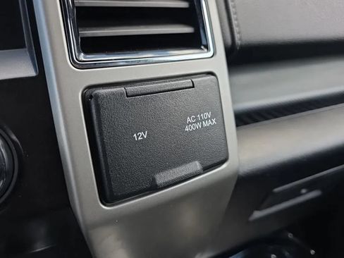 Used 2019 Ford F150 Lariat AWD/4WD image 33