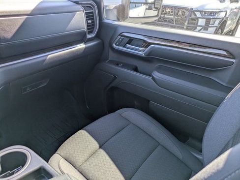 Used 2024 GMC Sierra 2500 SLE w/ SLE Value Package; image 15