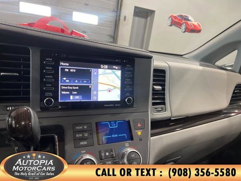 Used 2019 Toyota Sienna XLE image 42