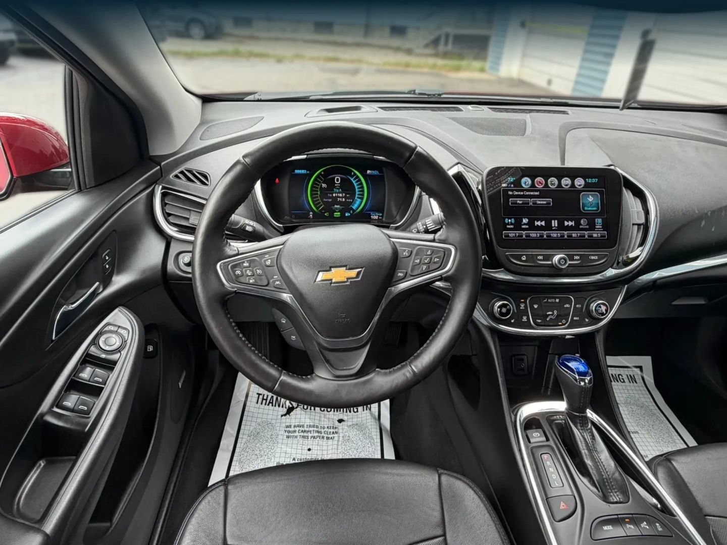 Used 2018 Chevrolet Volt Premier w/ Driver Confidence Package FWD image 29