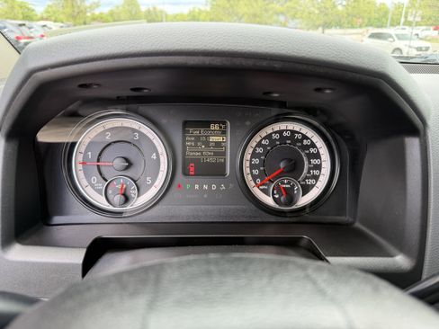 Used 2016 RAM 2500 Tradesman w/ Chrome Appearance Group AWD/4WD image 18