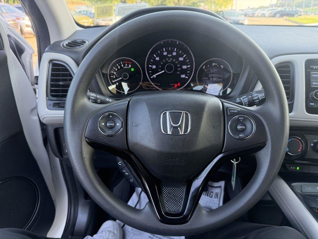 Used 2022 Honda HR-V LX image 13
