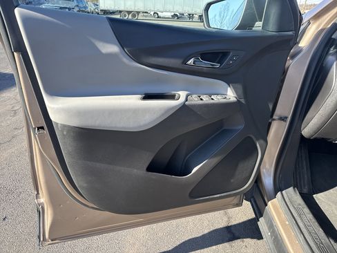 Used 2019 Chevrolet Equinox LS w/ LS Convenience Package image 15