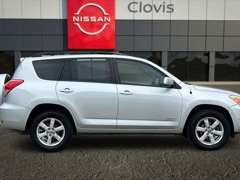 Used 2008 Toyota RAV4 Limited FWD image 9
