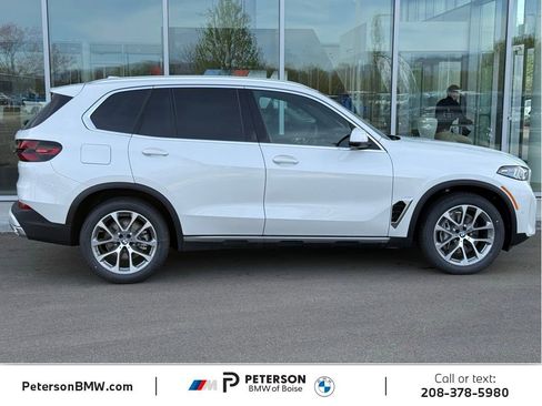 New 2026 BMW X5 xDrive40i AWD/4WD image 6