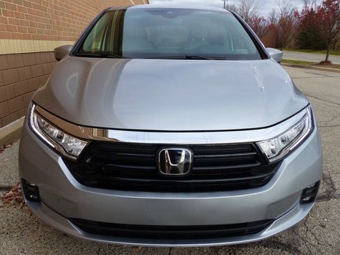 Used 2024 Honda Odyssey EX-L image 12