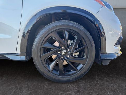 Used 2021 Honda HR-V Sport image 14