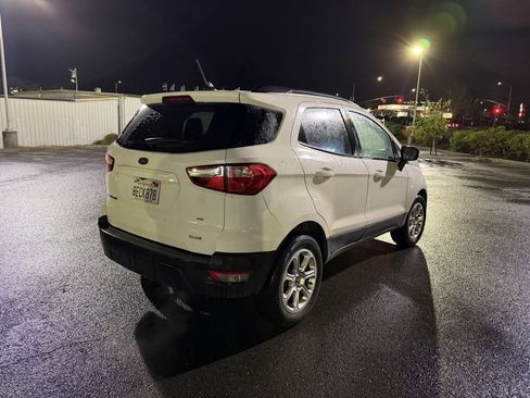 Used 2018 Ford EcoSport SE w/ SE Convenience Package image 5
