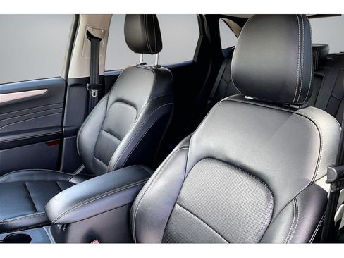 Used 2022 Ford Escape SEL FWD image 21