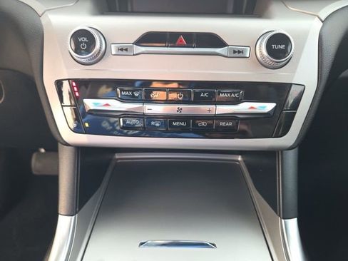 Used 2023 Ford Explorer XLT w/ Equipment Group 202A image 17