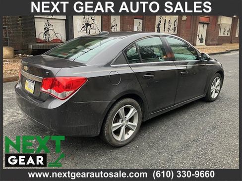 Used 2015 Chevrolet Cruze LT image 3