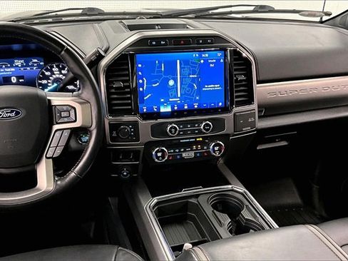 Used 2022 Ford F250 Platinum image 6