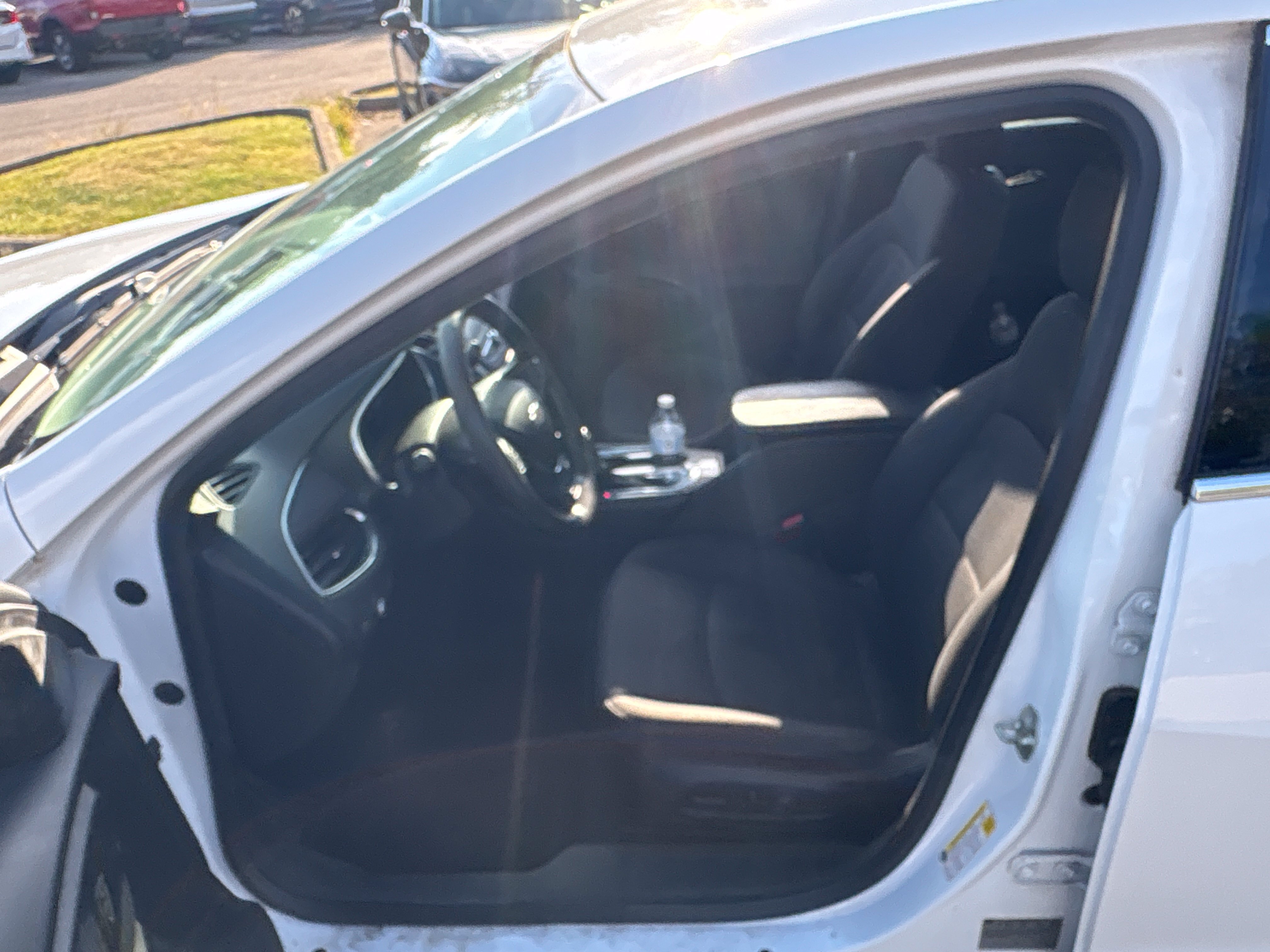Used 2016 Chevrolet Malibu LT FWD image 4
