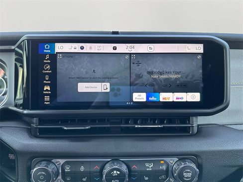 New 2025 Jeep Gladiator Sport image 18