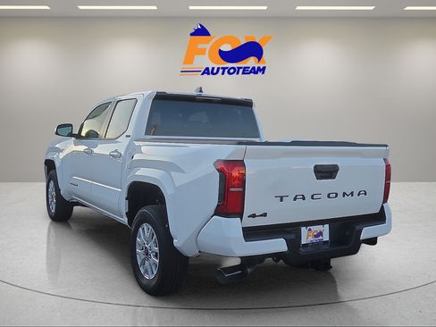 Certified 2026 Toyota Tacoma SR5 AWD/4WD image 3
