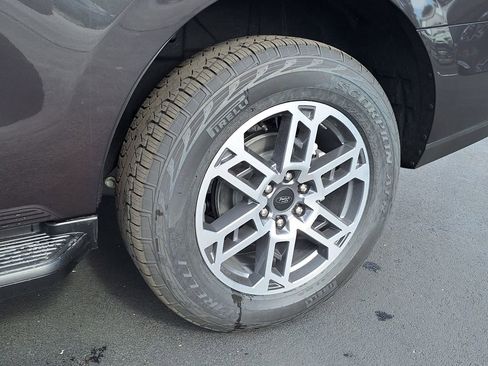 New 2025 Ford Expedition Active image 32