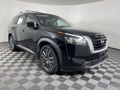 Used 2023 Nissan Pathfinder SL w/ SL Premium Package