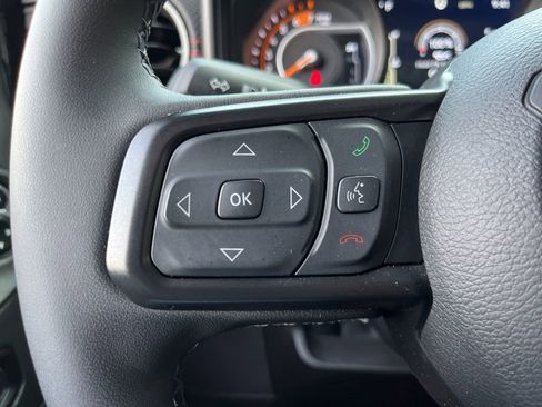Used 2026 Jeep Wrangler Unlimited Rubicon AWD/4WD image 32