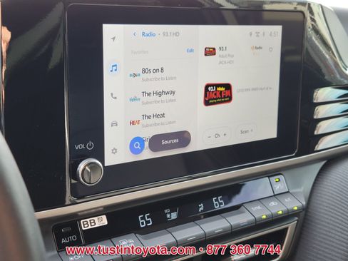 Certified 2025 Toyota Camry SE image 19