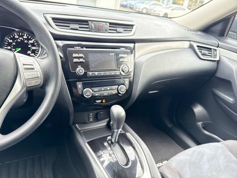 Used 2016 Nissan Rogue SV AWD/4WD image 22