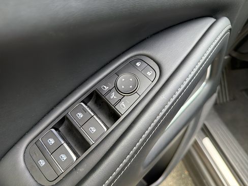 Certified 2025 INFINITI QX60 Luxe w/ Vision Package image 11