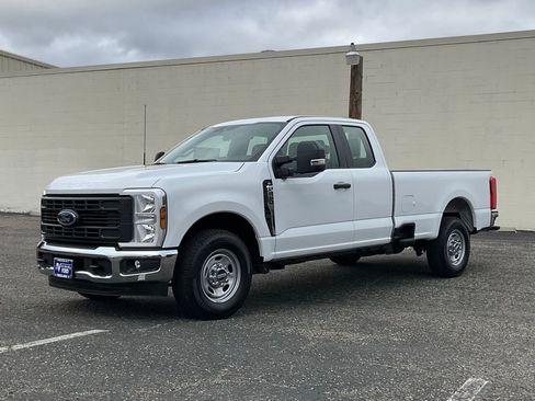 New 2025 Ford F250 XL w/ XL Chrome Package image 2