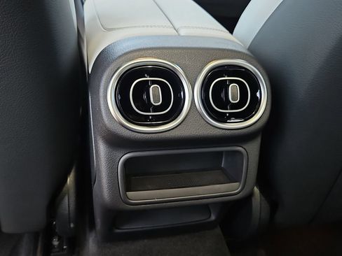 New 2026 Mercedes-Benz GLC 300 4MATIC image 19