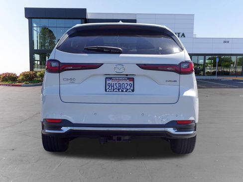 Used 2024 MAZDA CX-90 Plug-In Hybrid w/ Premium Pkg AWD/4WD image 5
