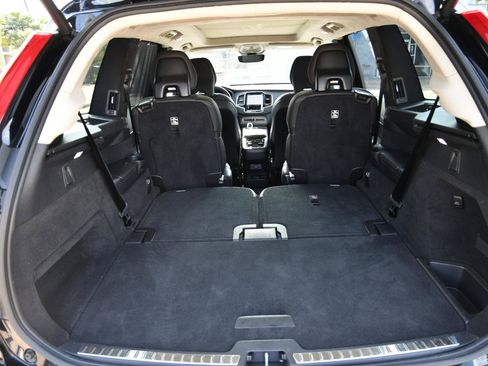 Used 2025 Volvo XC90 B6 Ultra w/ Lounge Package AWD/4WD image 7