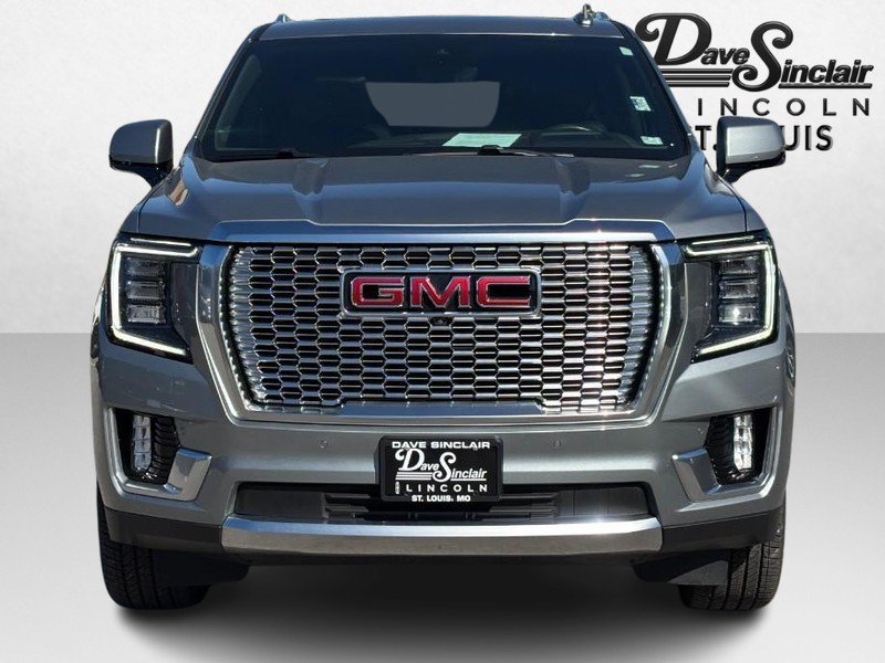 Used 2024 GMC Yukon XL Denali w/ Advanced Technology Package AWD/4WD image 8