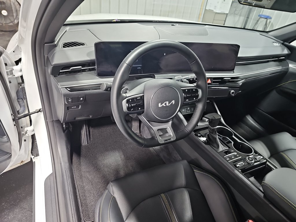 Used 2026 Kia K5 GT FWD image 15