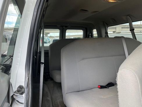 Used 2013 Ford E-350 and Econoline 350 XL w/ Interior Upgrade Pkg RWD image 9