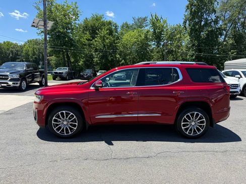 Used 2023 GMC Acadia Denali AWD/4WD image 4