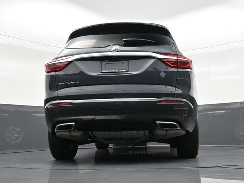 Used 2020 Buick Enclave Essence FWD image 28