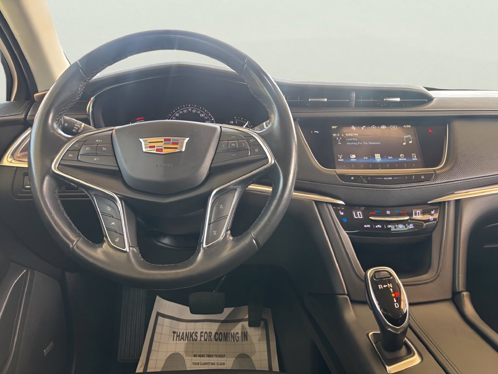 Used 2019 Cadillac XT5 Premium Luxury FWD image 4