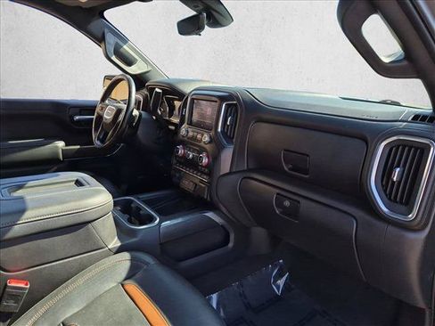 Used 2021 GMC Sierra 1500 AT4 w/ AT4 Premium Package AWD/4WD image 21