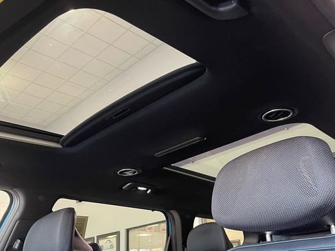 Used 2026 Kia EV9 Land w/ Nightfall Edition Package image 28